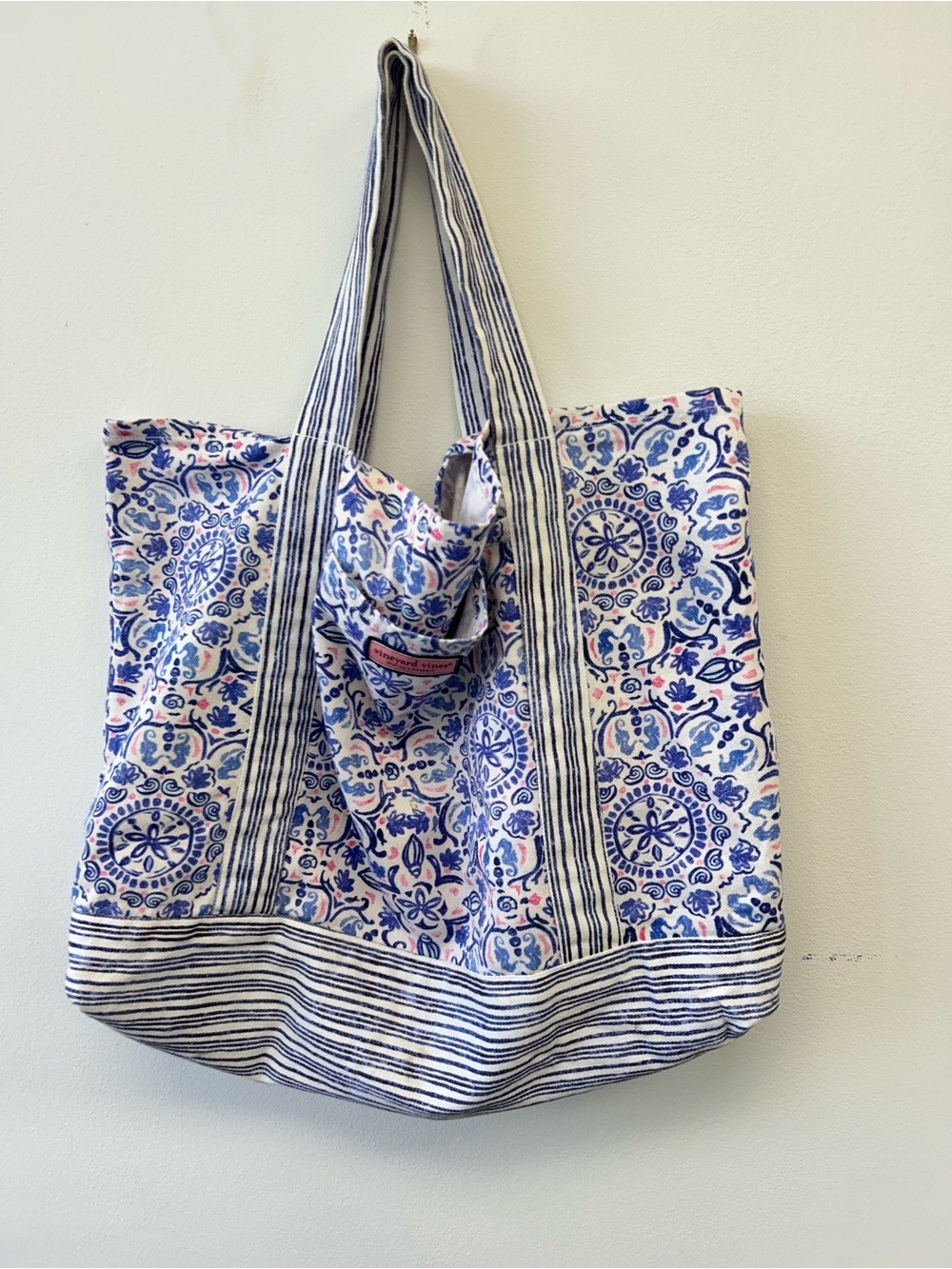 Vineyard Vines Blue and White Patterned Canvas Tote